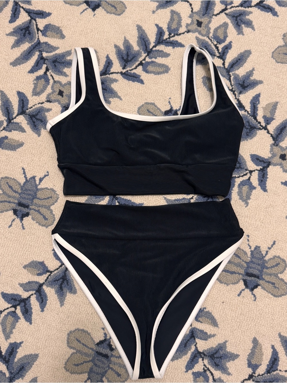 LainSnow Kiawah Top & Bottoms Black